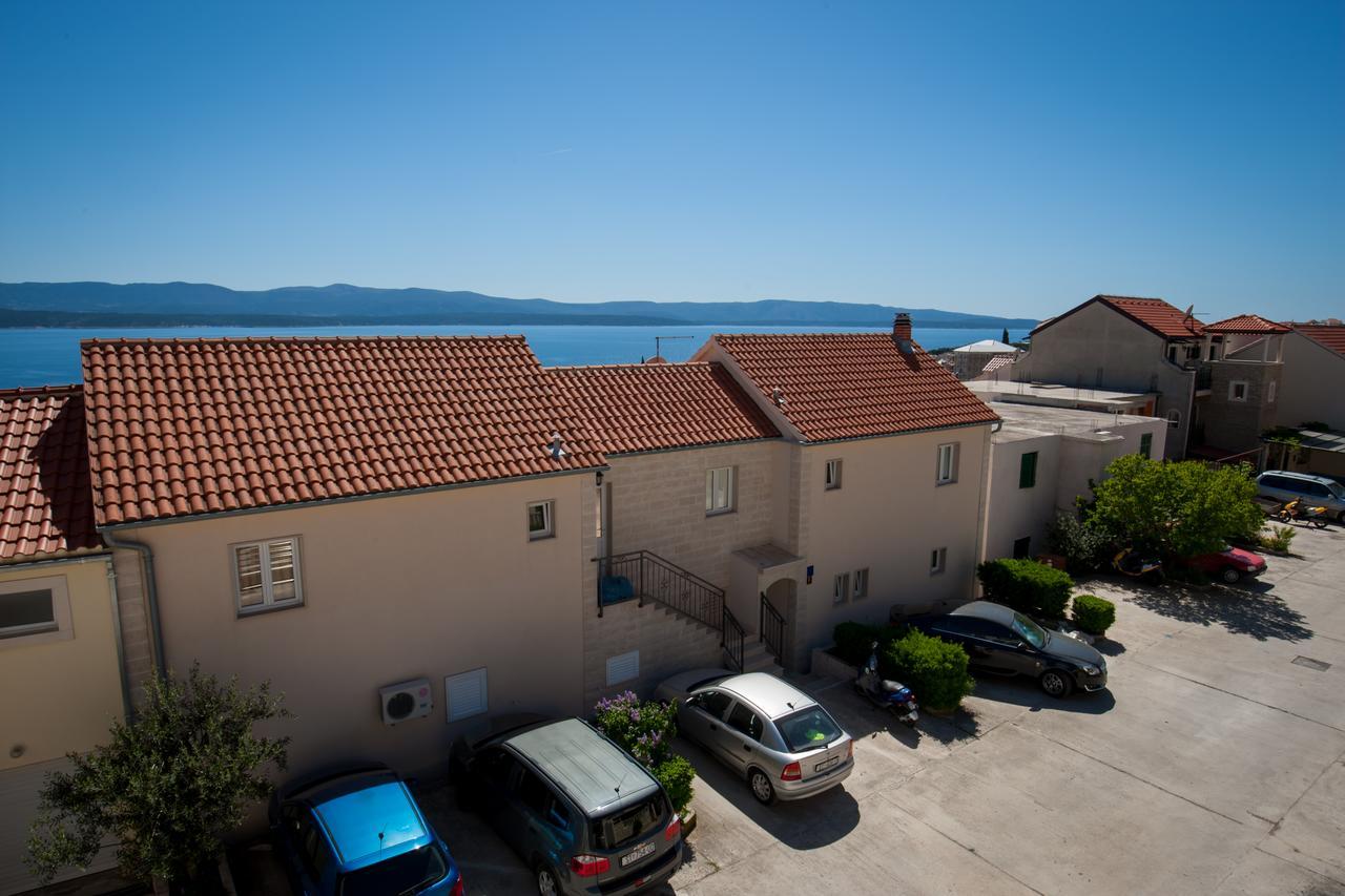 Vista Apartments Bol Bagian luar foto